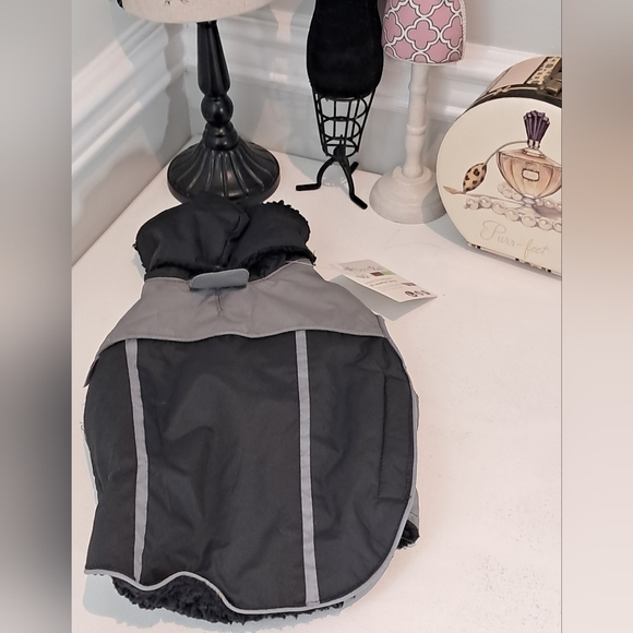 2 Dog Winter Jackets and 1 Dog Rain Jacket Size Small NWT - Picture 10 of 12